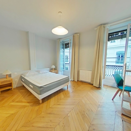  Annonces VENISSIEUX : Appartement | LYON (69001) | 133 m2 | 2 600 € 