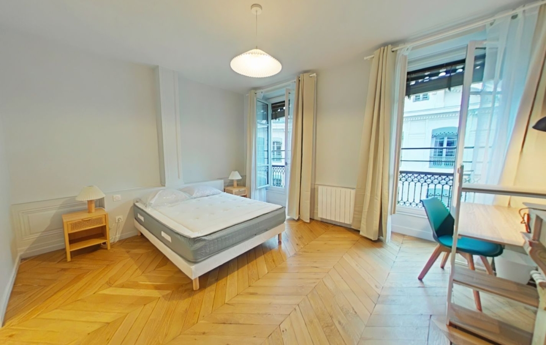 Annonces VENISSIEUX : Appartement | LYON (69001) | 133 m2 | 2 600 € 