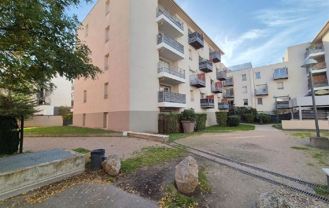 Annonces VENISSIEUX : Appartement | PIERRE-BENITE (69310) | 55 m2 | 194 000 € 