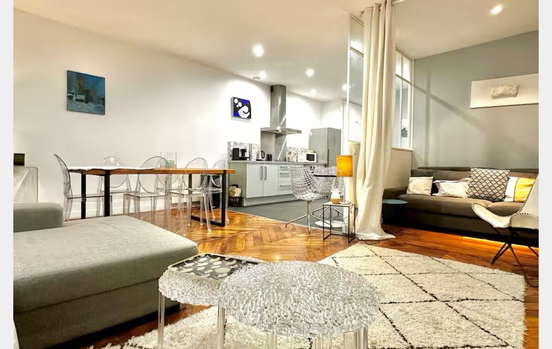 Annonces VENISSIEUX : Appartement | LYON (69002) | 55 m2 | 1 950 € 