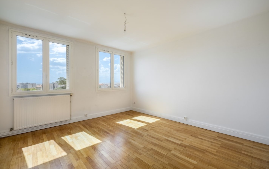 Annonces VENISSIEUX : Appartement | LYON (69003) | 53 m2 | 228 000 € 